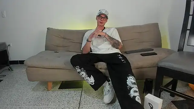 Vlad__night – webcam-show