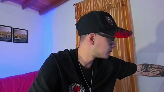 Vlad__night webcam show