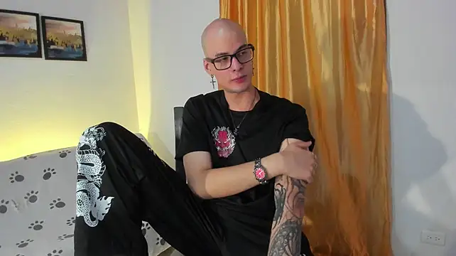 Vlad__night: вебкам-шоу