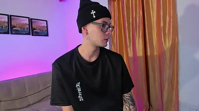 Vlad__night's Webcam Show