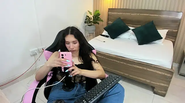Онлайн чат XXX valeryn__rosse
