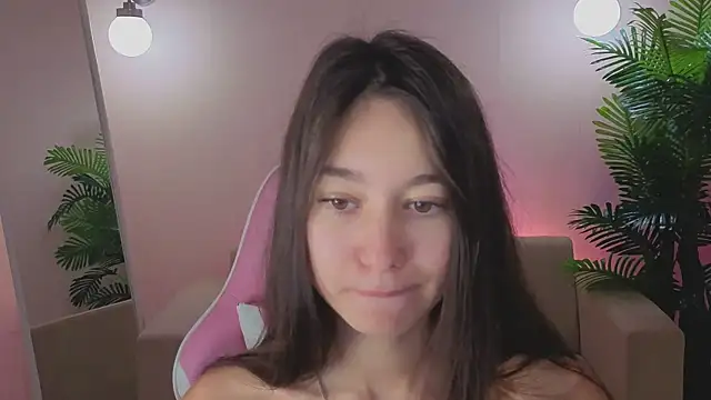 Nicole_BrownieのライブXXXチャット