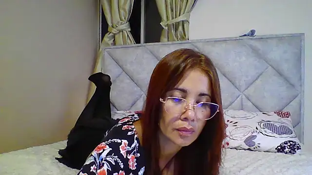 camila_star10n Webbikameraesitys