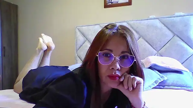 camila_star10's Live XXX Chat