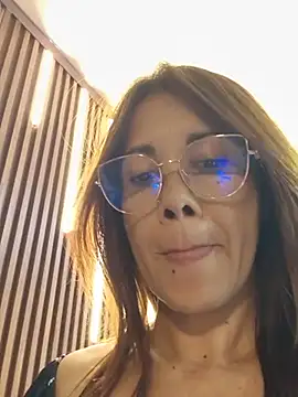 camila_star10's Live XXX Chat