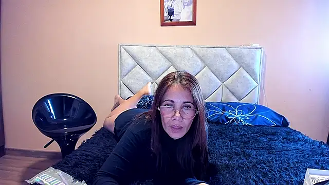 camila_star10's Live XXX Chat