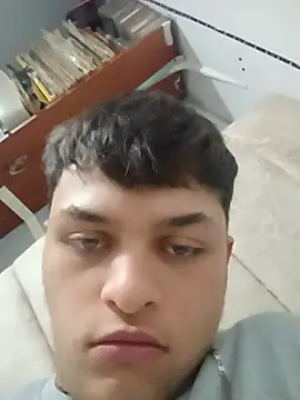 Pertunjukan Kamera Web Andres_medi32