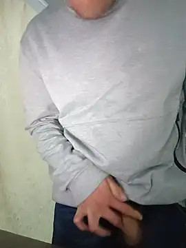 Show modela Andres_medi32 na web-kameri