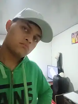 Andres_medi32's Webcam Show
