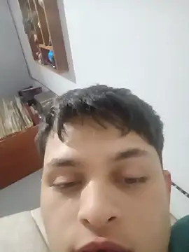 Andres_medi32 ওয়েবক্যাম শো