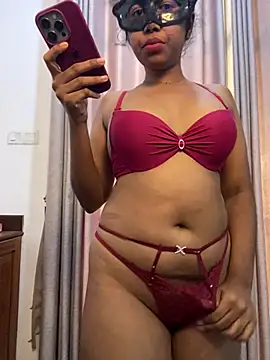 Show de ZELINA_WOOFY na webcam