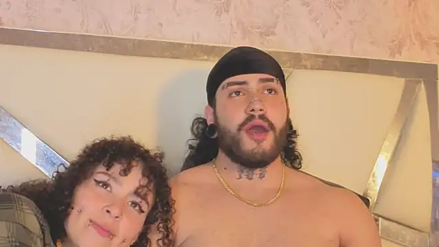 Benny_and_Mark Chat XXX live