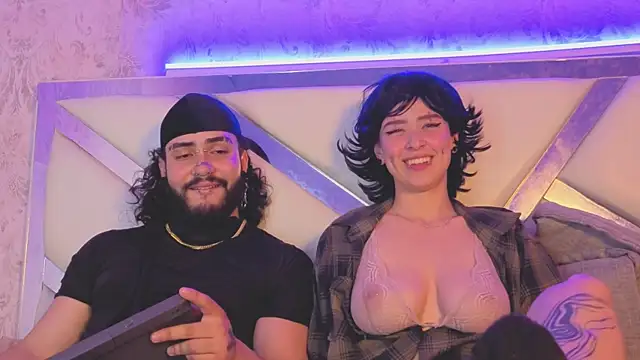 Benny_and_Mark's Live XXX Chat