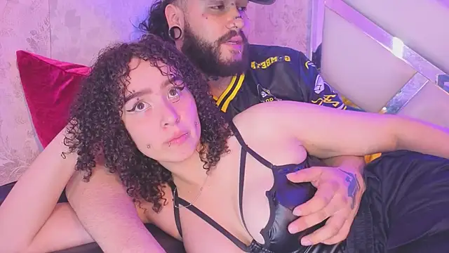 Benny_and_Mark's Live XXX Chat