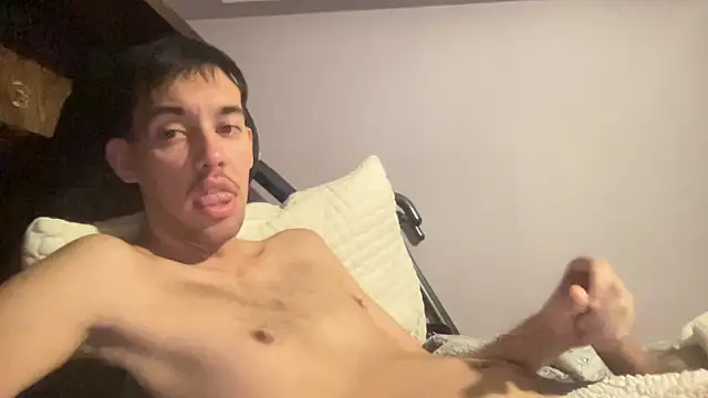 adam88231 Webcam Show