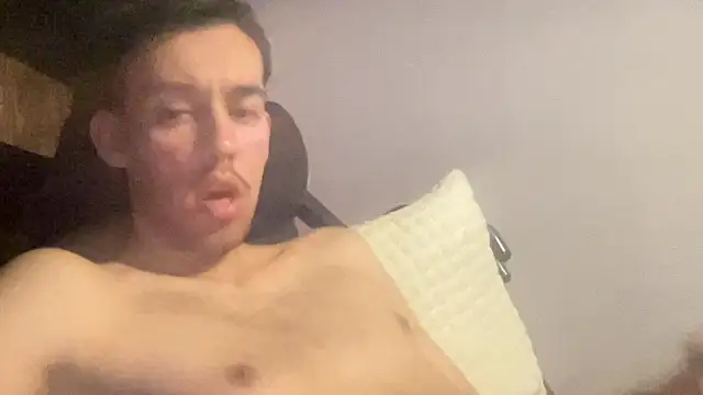 adam88231 Webcam Show