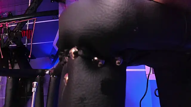 Charlotte_Bms7's Webcam Show