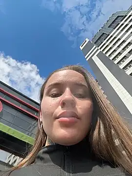 Chat +18 de KishaMur ao vivo