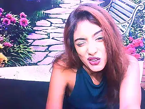 IndianPretty14u2Luv Adlı Modelin Web Kamerası Şovu