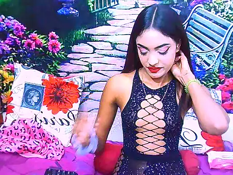 IndianPretty14u2Luv Live XXX Chat