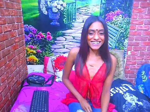 IndianPretty14u2Luv's Live XXX Chat
