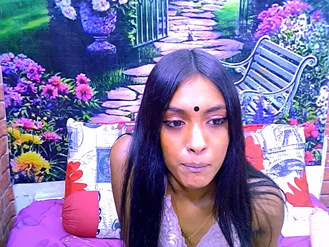 IndianPretty14u2Luv 在線直播表演