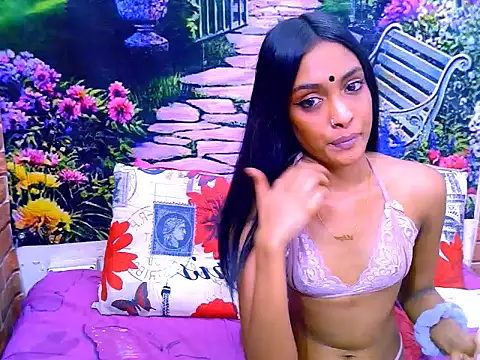 Show modela IndianPretty14u2Luv na web-kameri