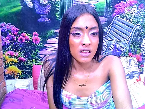 IndianPretty14u2Luv – Live XXX-chat