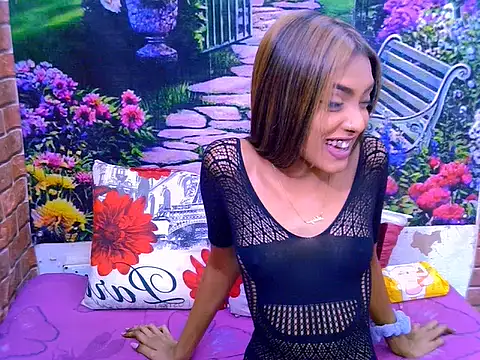 Chat +18 de IndianPretty14u2Luv ao vivo