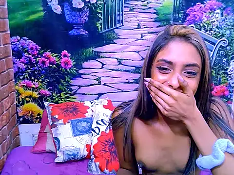 IndianPretty14u2Luv Adlı Modelin Canlı XXX Sohbeti