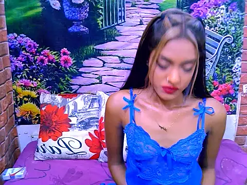 IndianPretty14u2Luv Adlı Modelin Canlı XXX Sohbeti