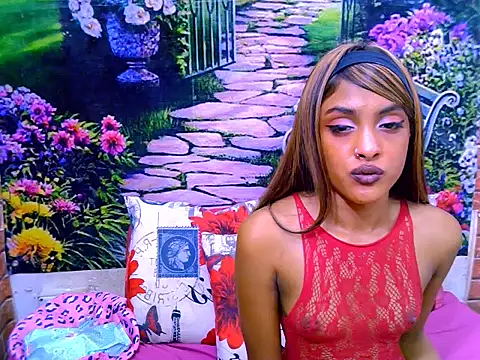 IndianPretty14u2Luv's Live XXX Chat