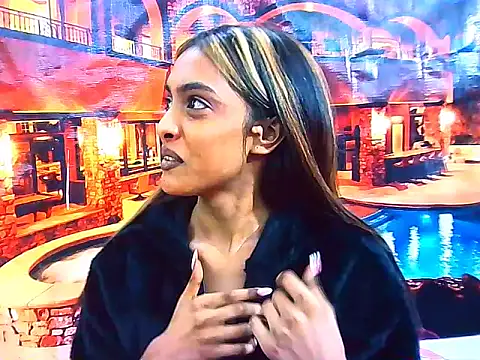Živá chatovací místnost IndianPretty14u2Luv