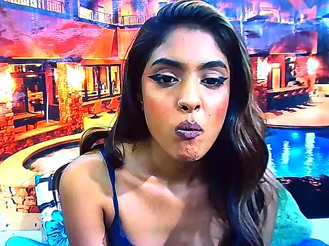 IndianPretty14u2Luv's Live XXX Chat