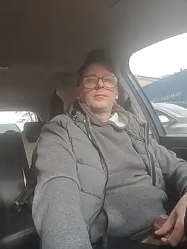 Car-public webcam show