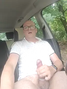 Car-public webcam show