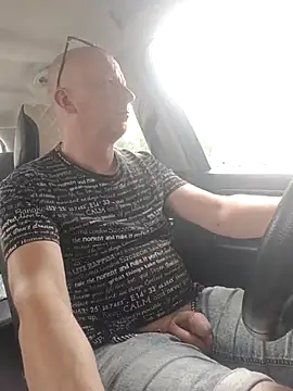 Pokazy przed kamerką – Car-public