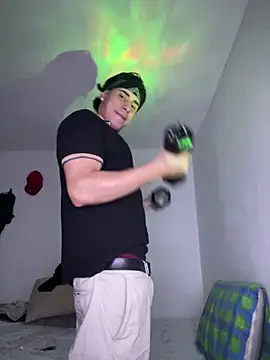 Maximuz1920 webcam show