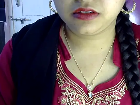 Chat XXX ao vivo de Cute_Aliyaa