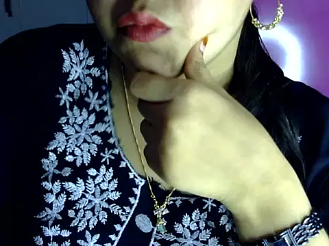 دردشة Cute_Aliyaa الجنسية المباشرة