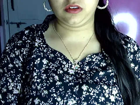 Živý XXX chat Cute_Aliyaa