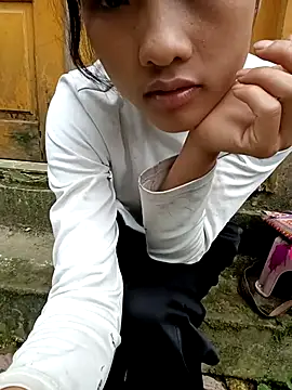 Hoa-tuylip ওয়েবক্যাম শো