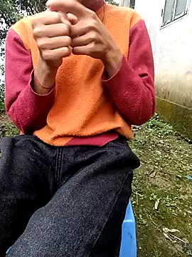 Hoa-tuylip ওয়েবক্যাম শো