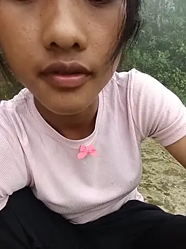 Hoa-tuylip Show in webcam