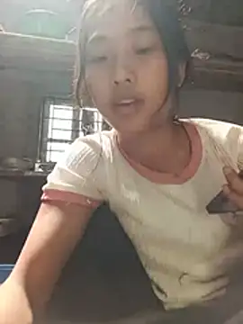 Hoa-tuylip Show in webcam