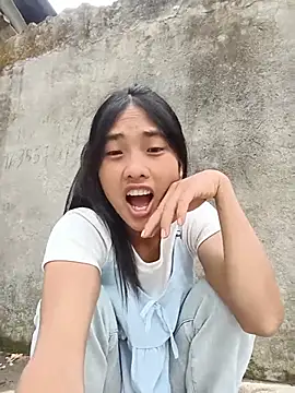 Hoa-tuylip Webcam Show