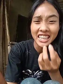Hoa-tuylip's Webcam Show
