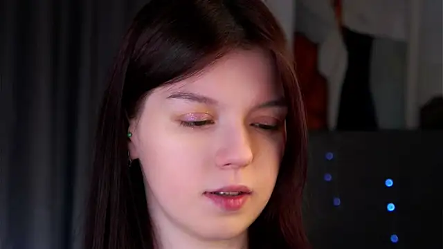Chat +18 de SelmaCarolfi ao vivo