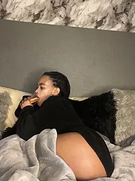 Hot_Mess18's Webcam Show