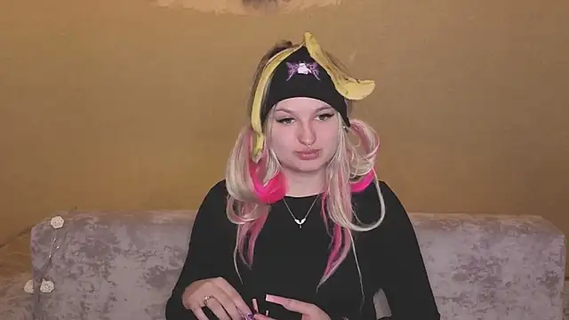 grase_neon Adlı Modelin Web Kamerası Şovu